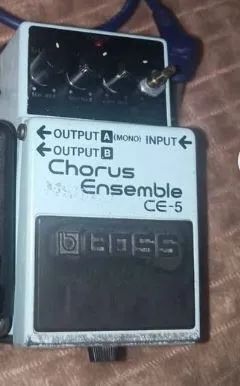 Pedal BOSS CE-5 Chorus Ensemble - Foto 3