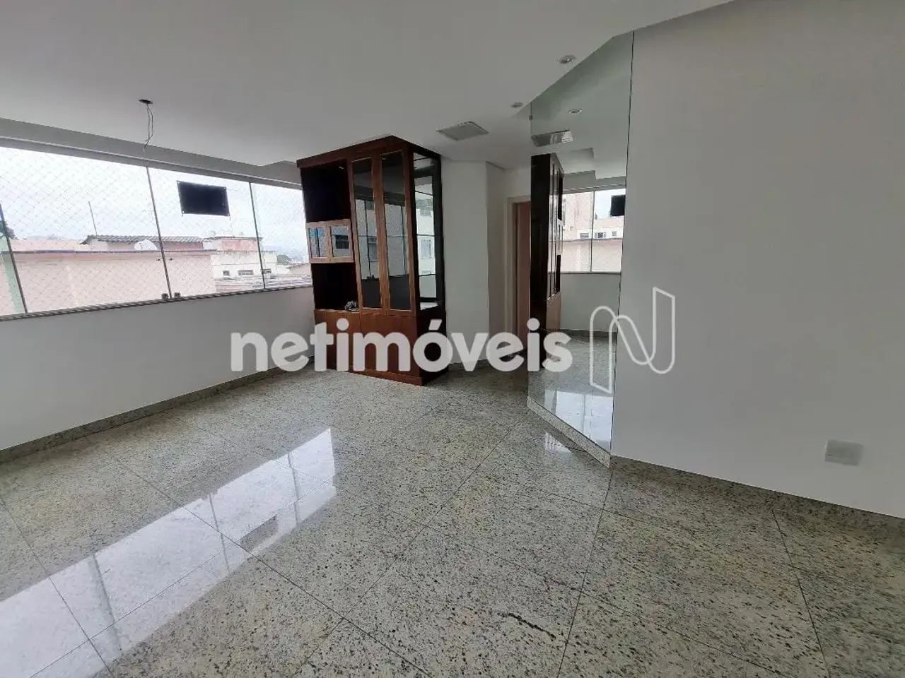 VENDA APARTAMENTO 3 QUARTOS COM SUÍTE, PRÉDIO COM ELEVADOR ! - Foto 2