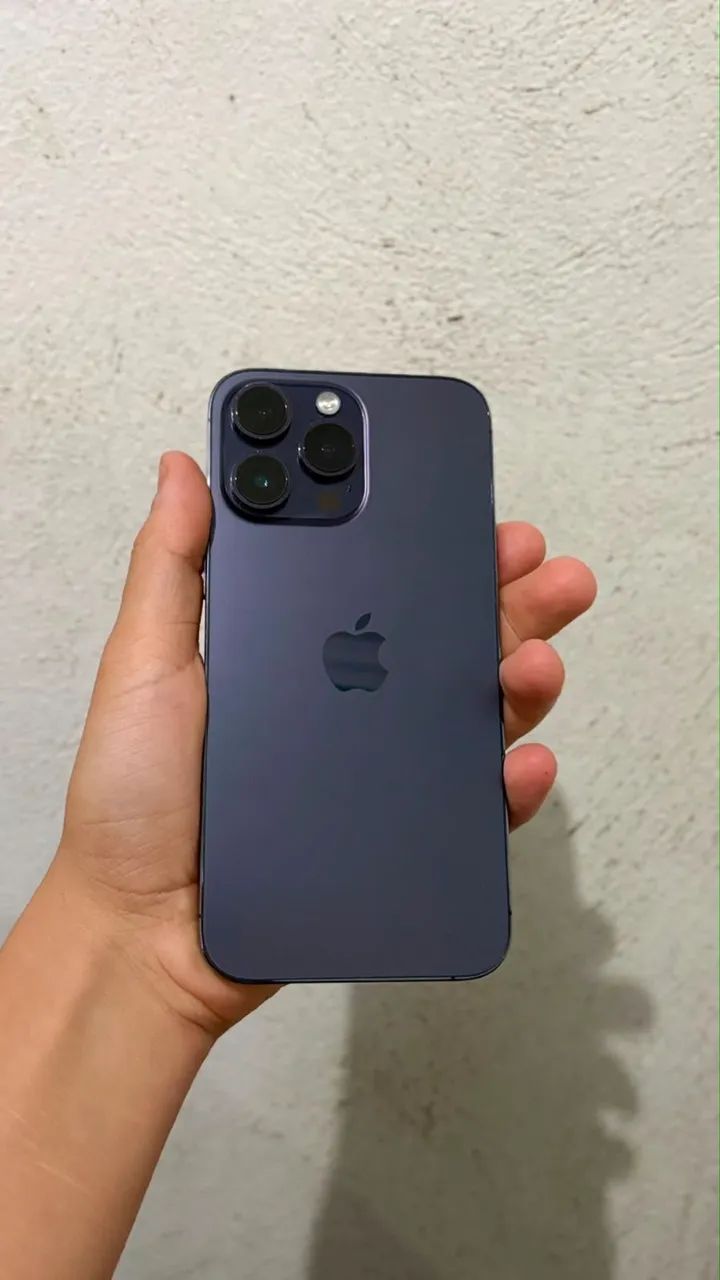 iPhone 14 Pro Max Roxo