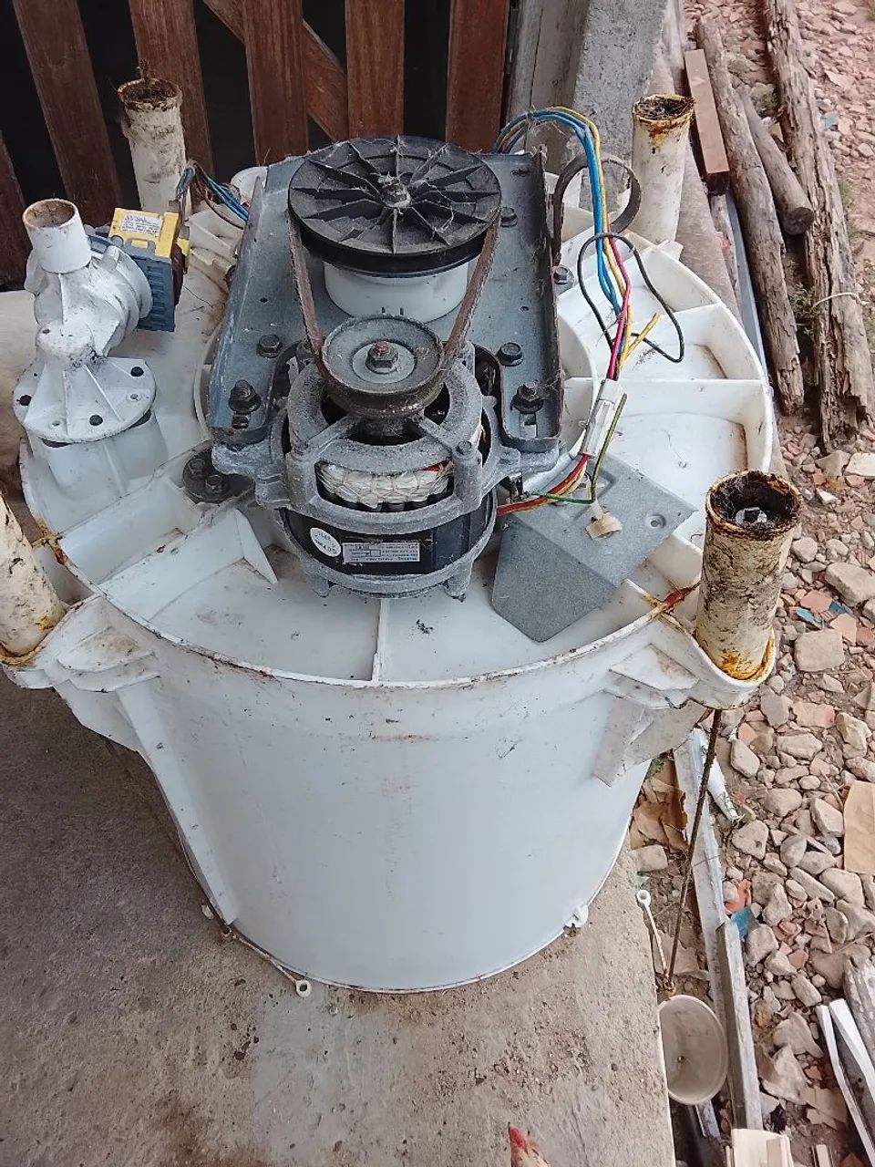 Motor e peças interna de máquina de lavar roupa . - Foto 2