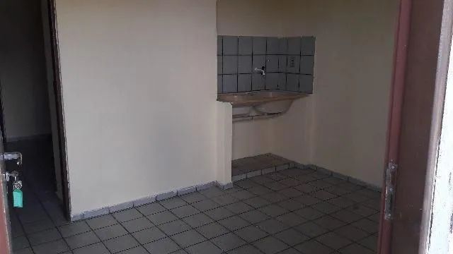 Kitnet com 1 dormitório para alugar, 35 m² no Jardim das Oliveiras. - Foto 5