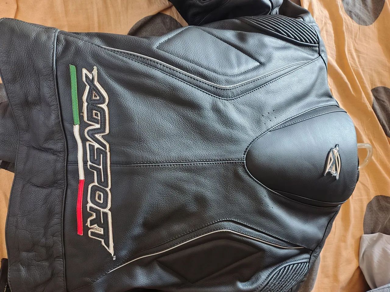 Macacão AGV e bota 