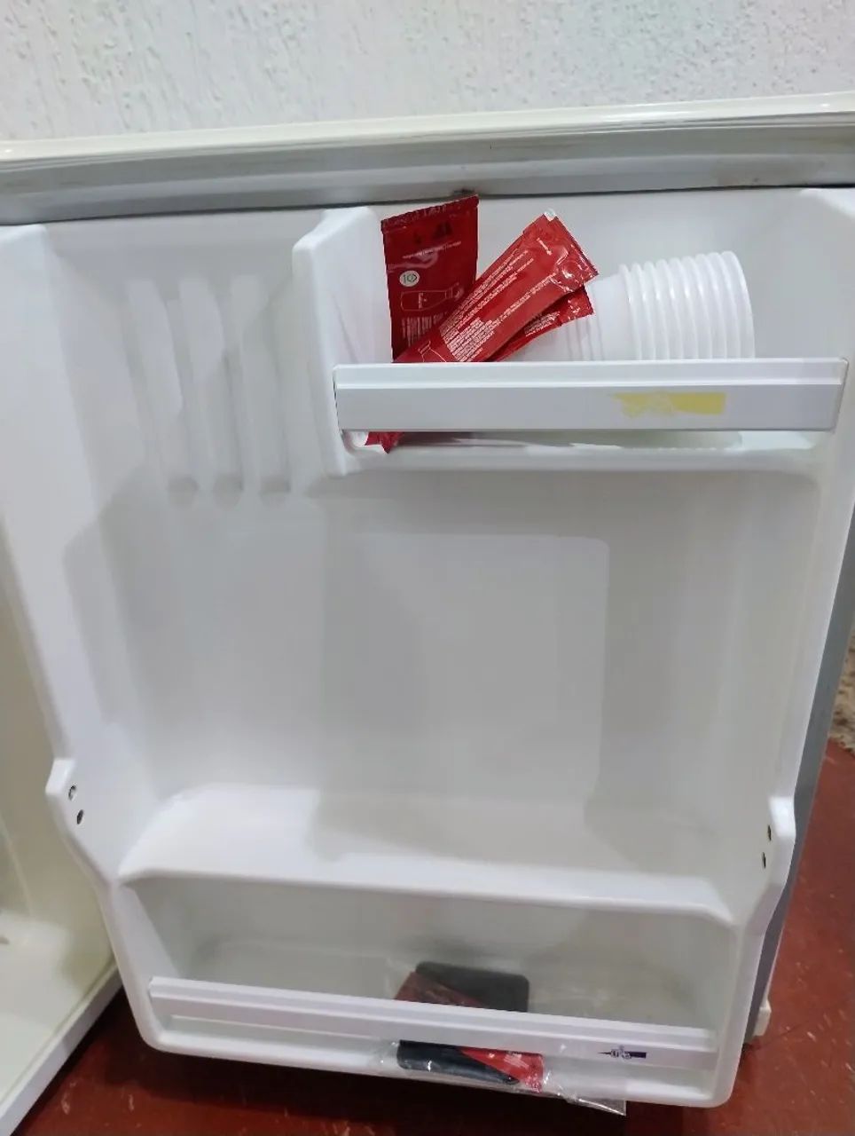 Frigobar Consul  80L - Branco - Foto 4
