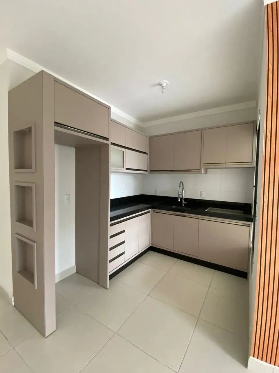 ENTRADA DE R$ 300 MIL + PARCELAS DE R$ 3.200