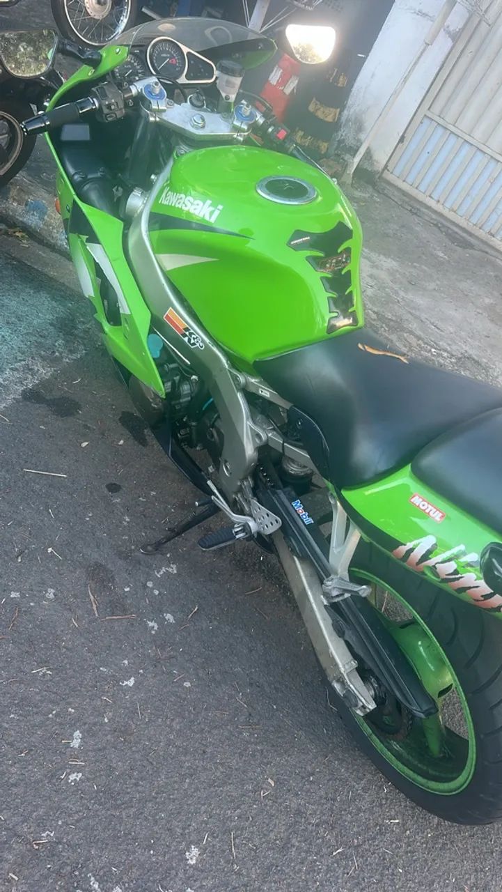 Ninja Zx6r 