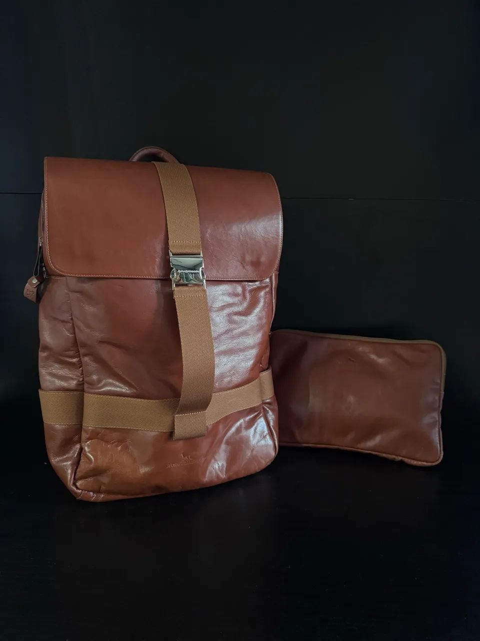 Mochila com necessaire Acostamento em COURO  - Foto 2