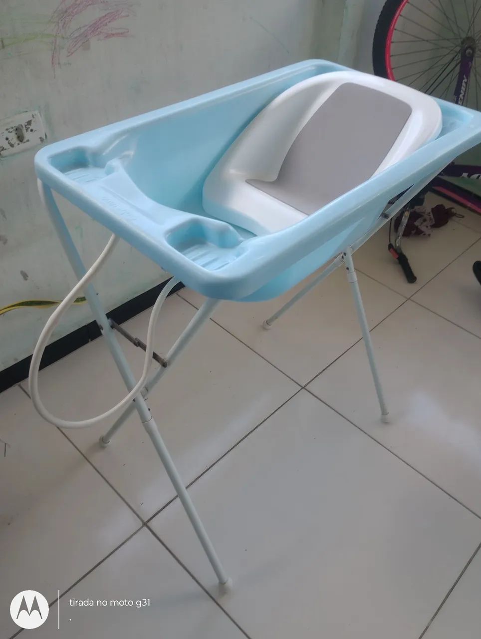 Banheira com redutor infantil 