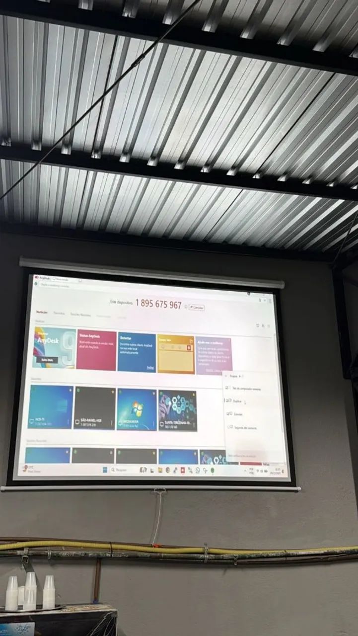 Tela de projecao manual 100 Polegadas Ultra Hd - Foto 2