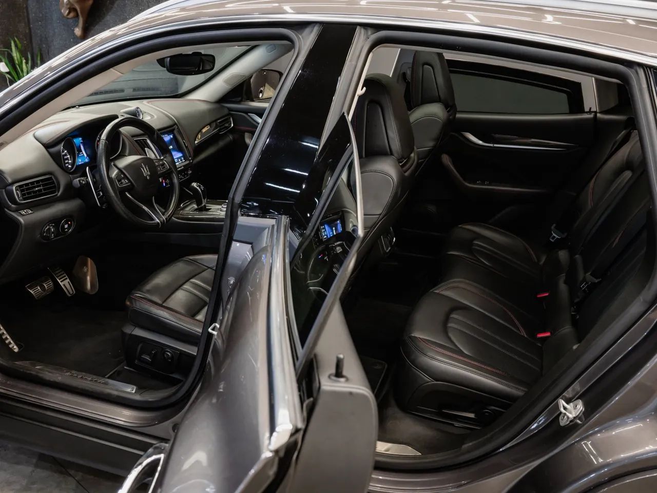 Maserati Levante S 3.0 V6 430cv Aut., foto 20 de 20
