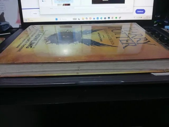 Harry Potter e a Criança Amaldiçoada(ainda na embalagem)  - Foto 2