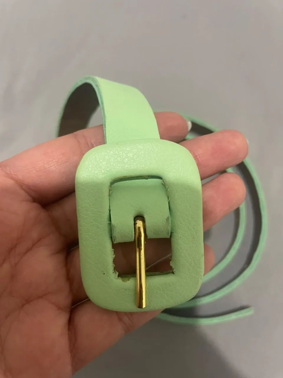 Cinto Fino Verde Menta - Fivela Quadrada  - Foto 2