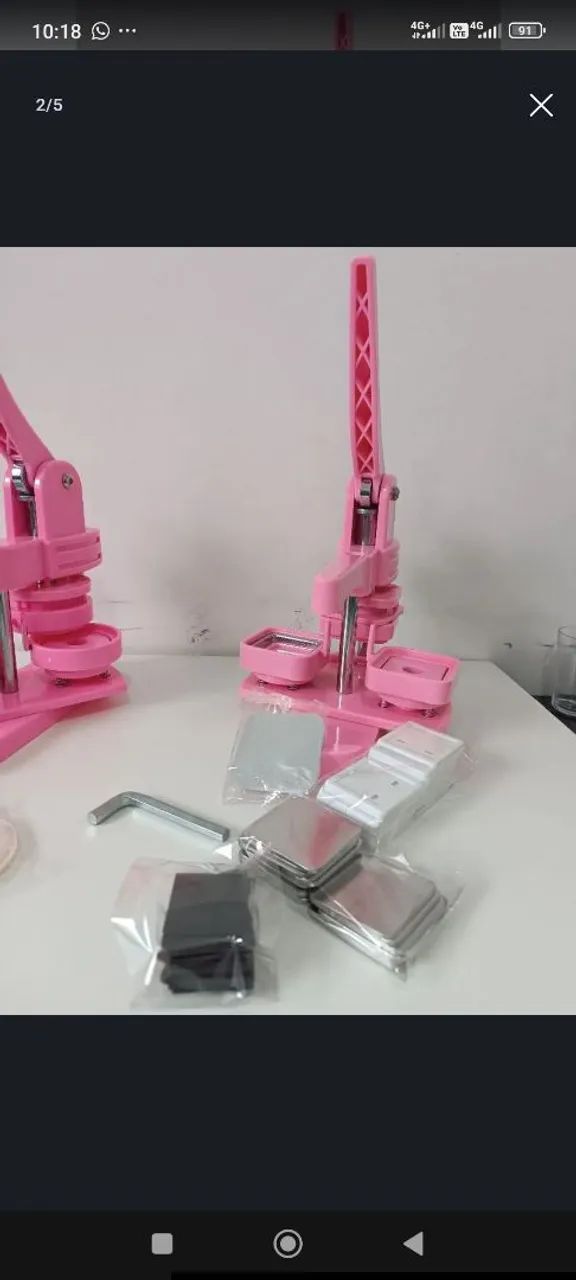 Máquina de bottons quadrada 