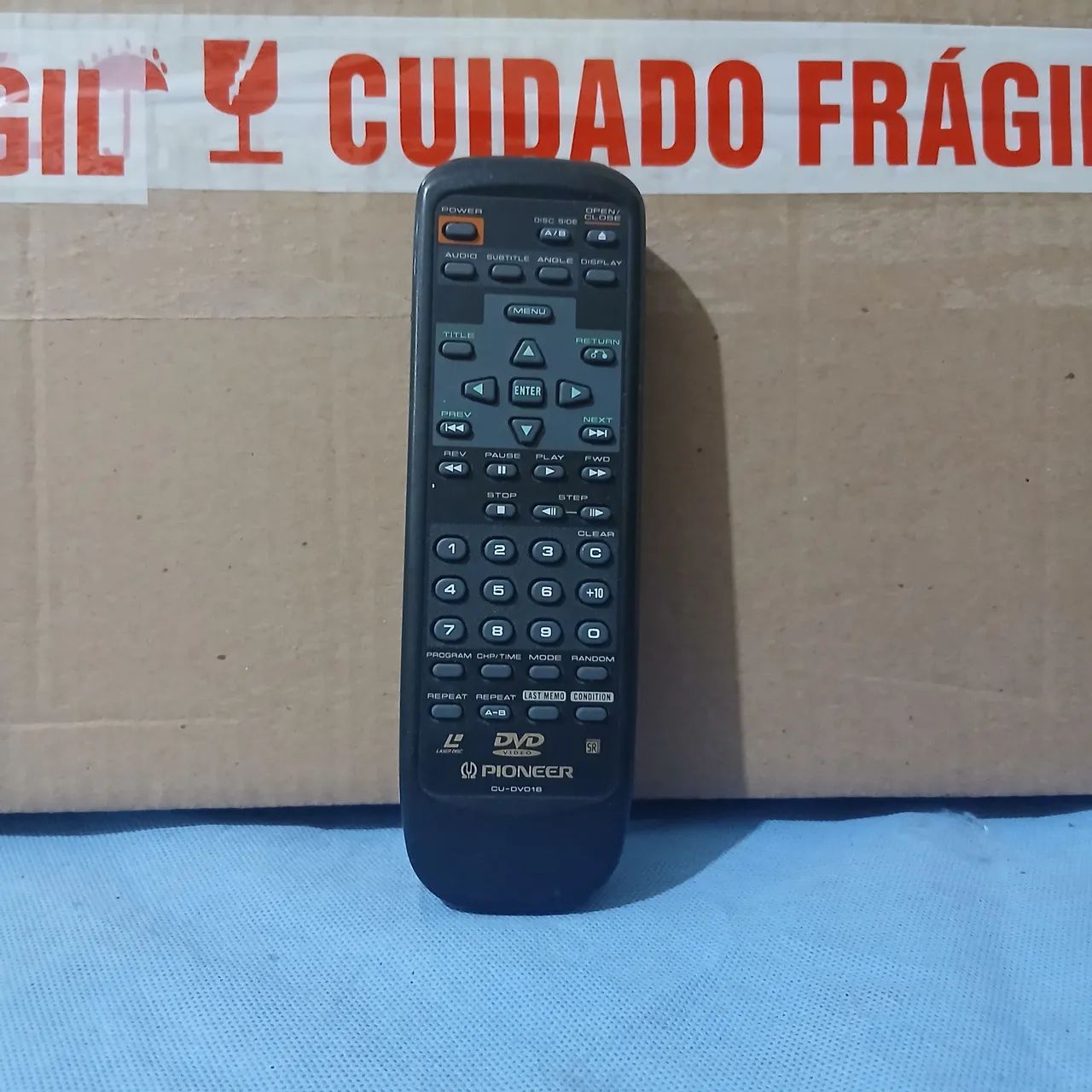 Controle de LD/DVD Pioneer Original Funcionando.