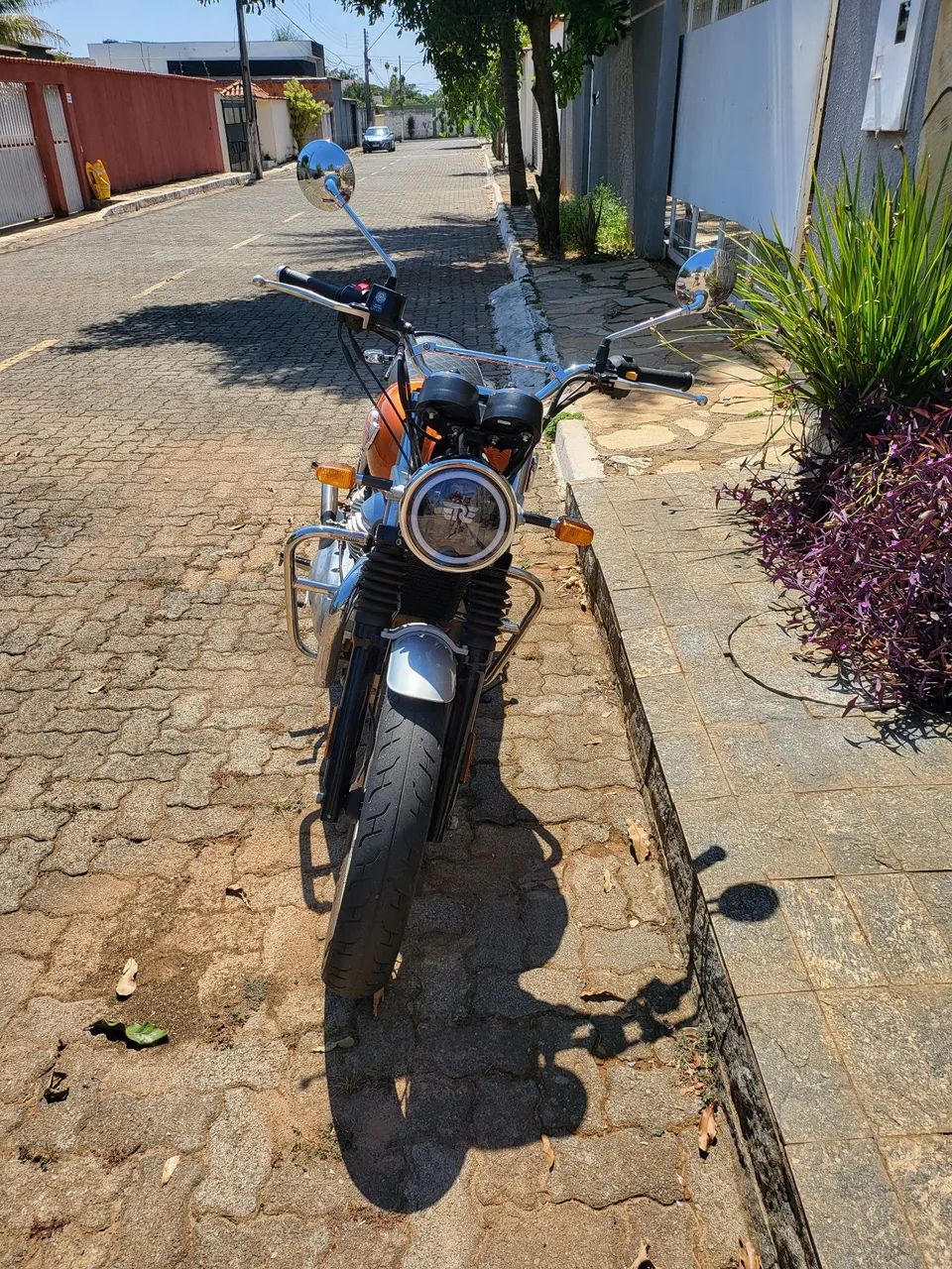 Royal Enfield Interceptor 650 - Foto 5
