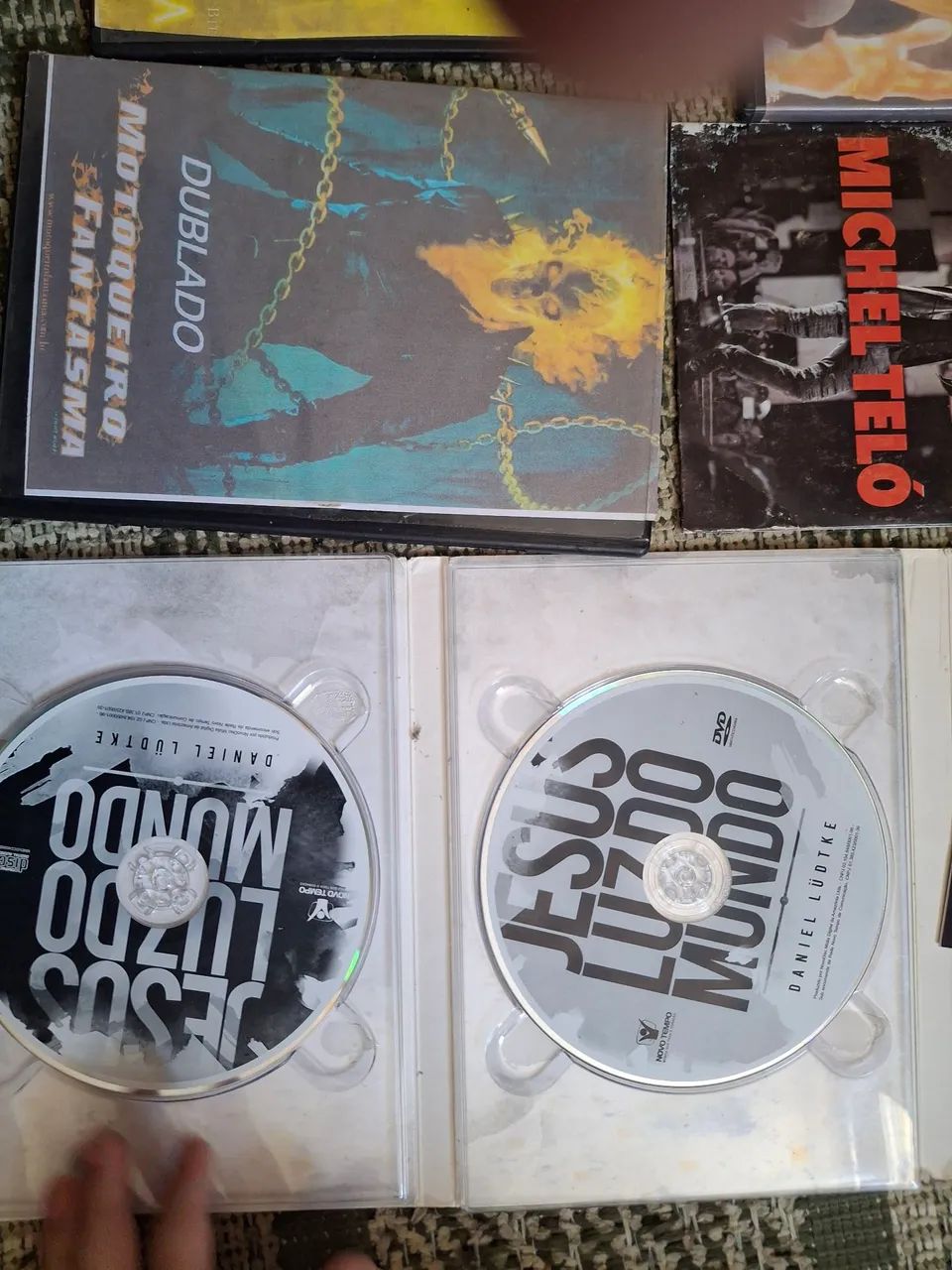 Selling Various CDs402625114680872965