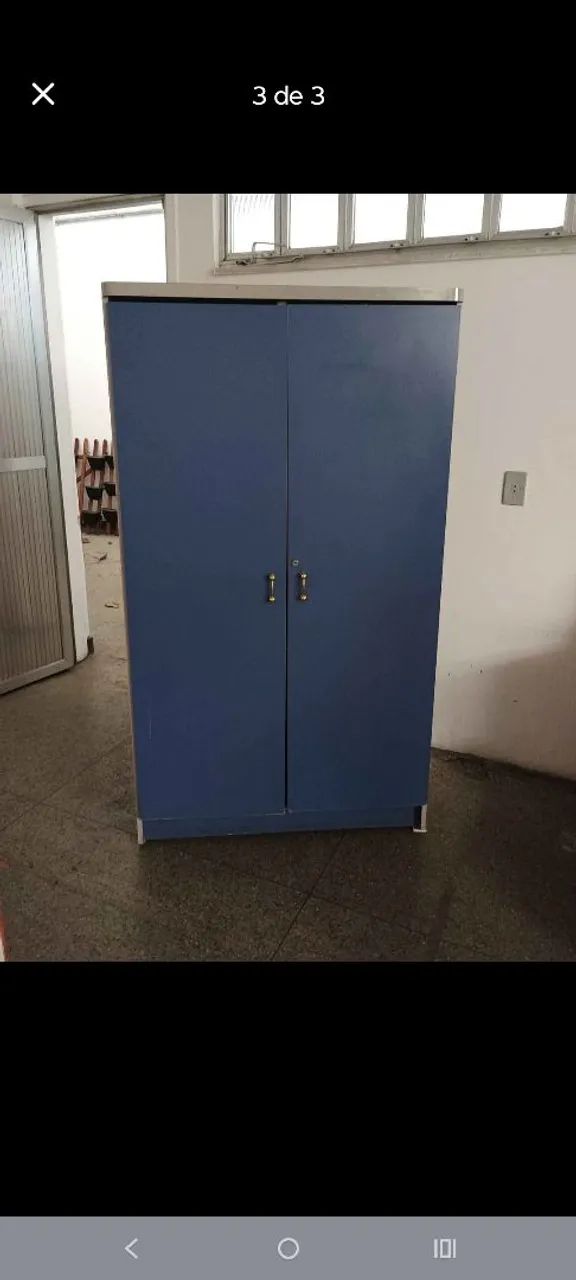 Armário azul 