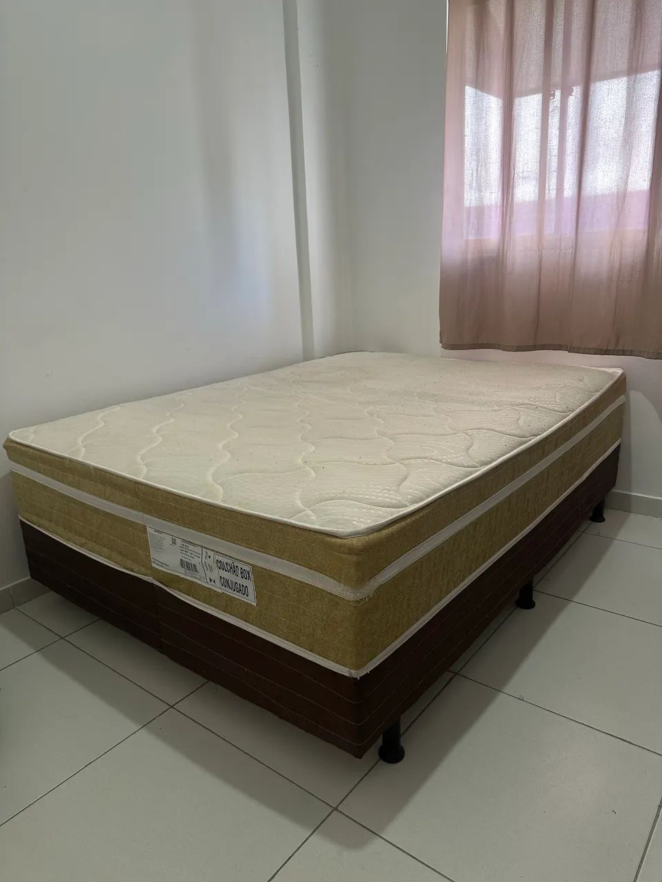 Cama Box casal - molas ensacadas