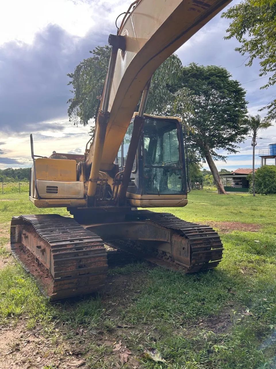 Vendo escavadeira Hidráulica Komatsu  - Foto 4