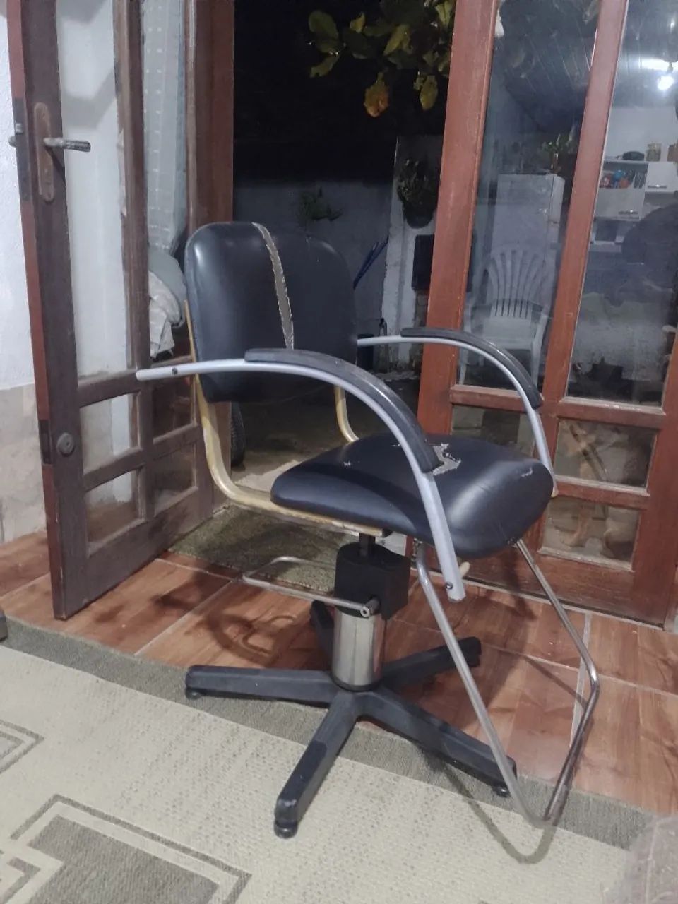 Cadeira simples de barbeiro. pra você começar seu negócio.  - Foto 3