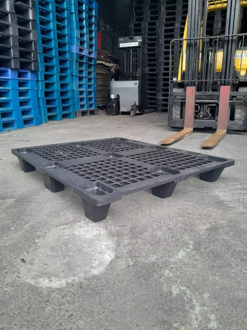 Pallet de Plástico de Encaixe 100x120x14 NOVO - Foto 2