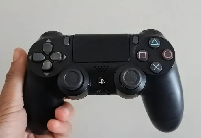 Controle de PS4 original preto
