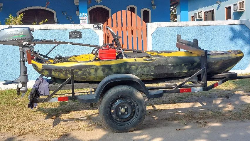 CAIAQUE A MOTOR
