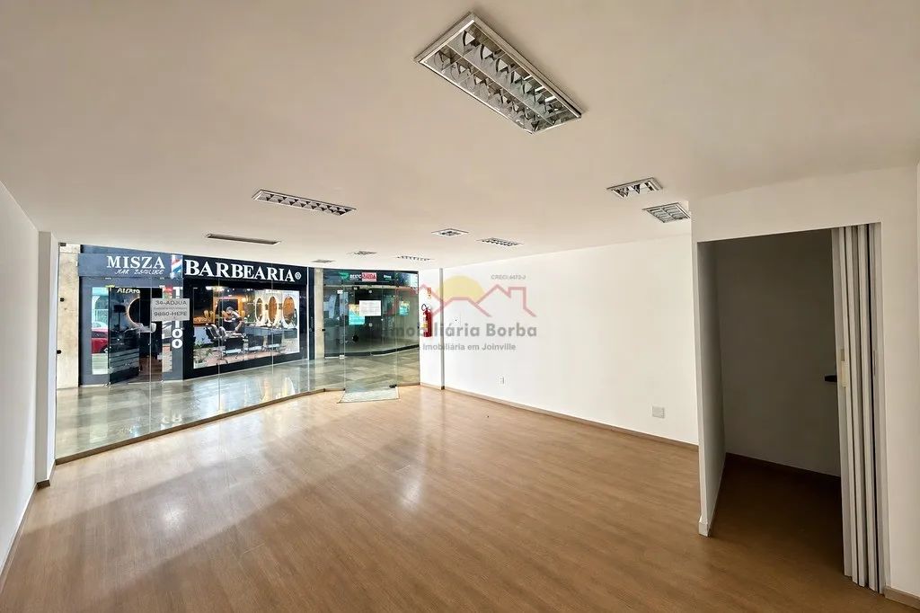 SALA COMERCIAL COM MEZANINO NO CENTRO DE JOINVILLE
