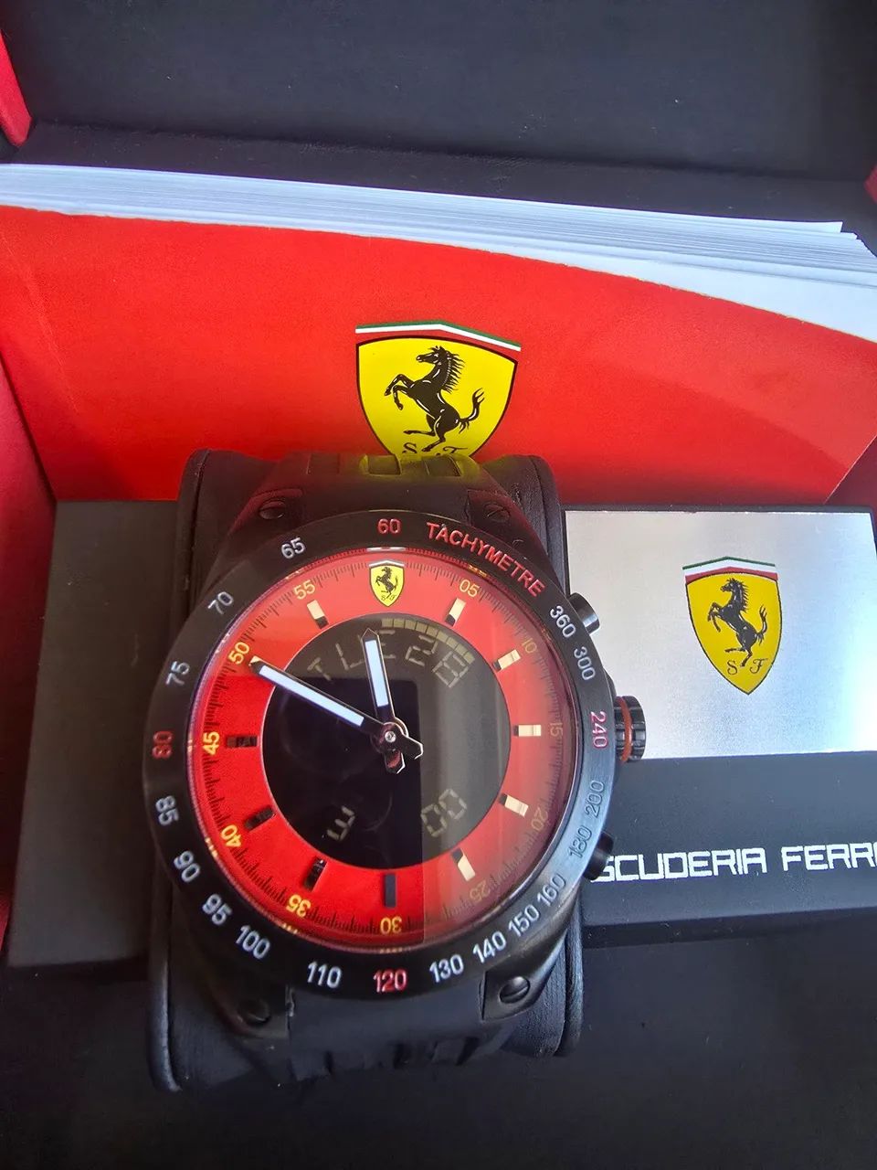 Relógio Scuderia Ferrari Edição Limitada