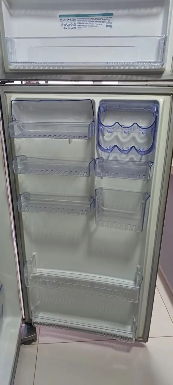Geladeira Eletrolux Inox - Foto 5