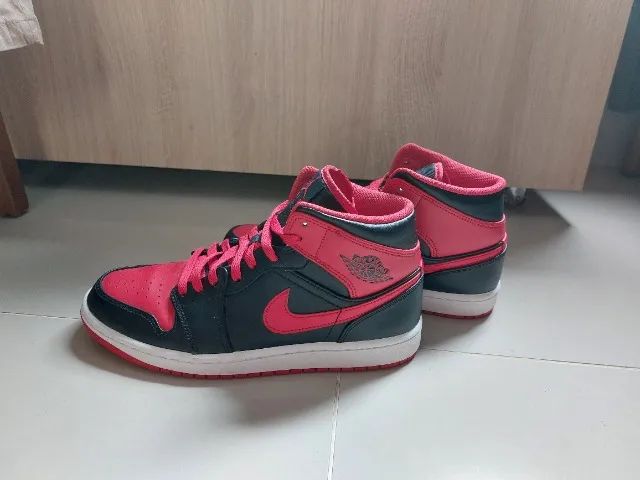 Nike Aur Jordan 1 Mid