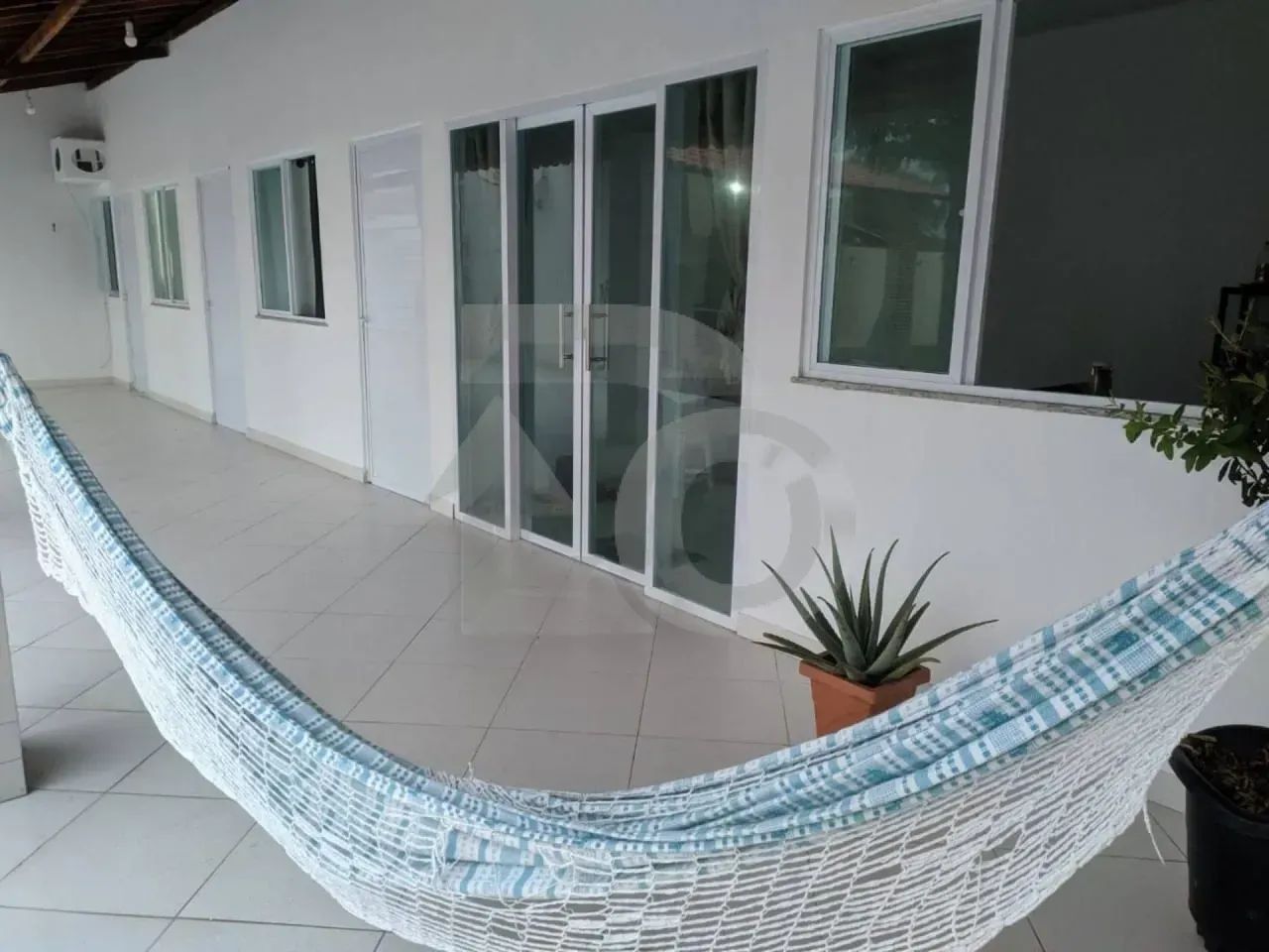 Casa com Piscina, 3 Quartos e 4 Vagas na Praia do Abaís - Foto 3