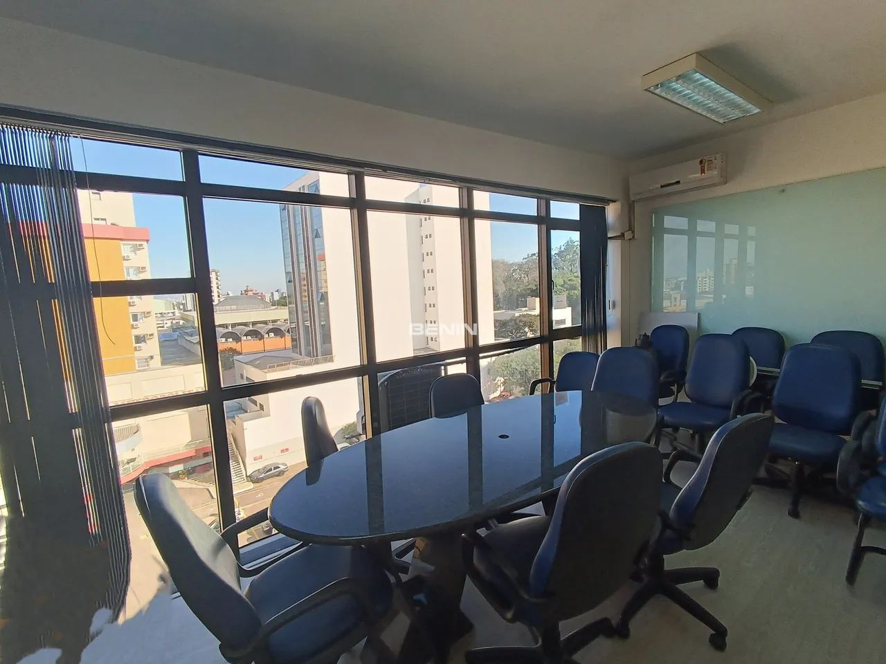 Sala comercial com 103 m2 mobiliada, no centro de Canoas Sala comercial com 103 m2 mobilia - Foto 5