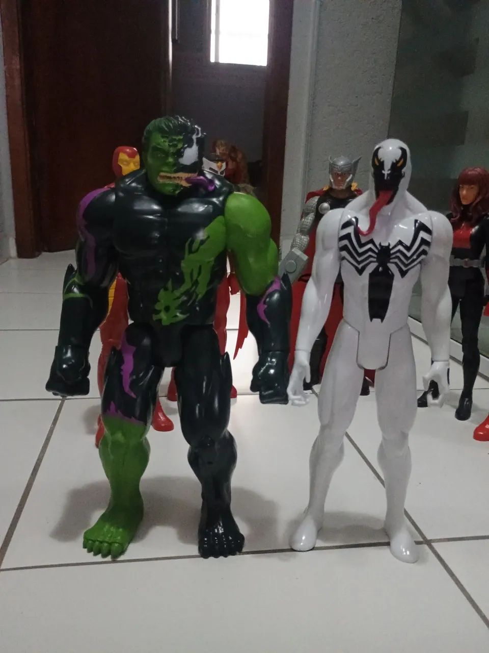 Hulk Venon e Anti Venon Marvel 30 cm