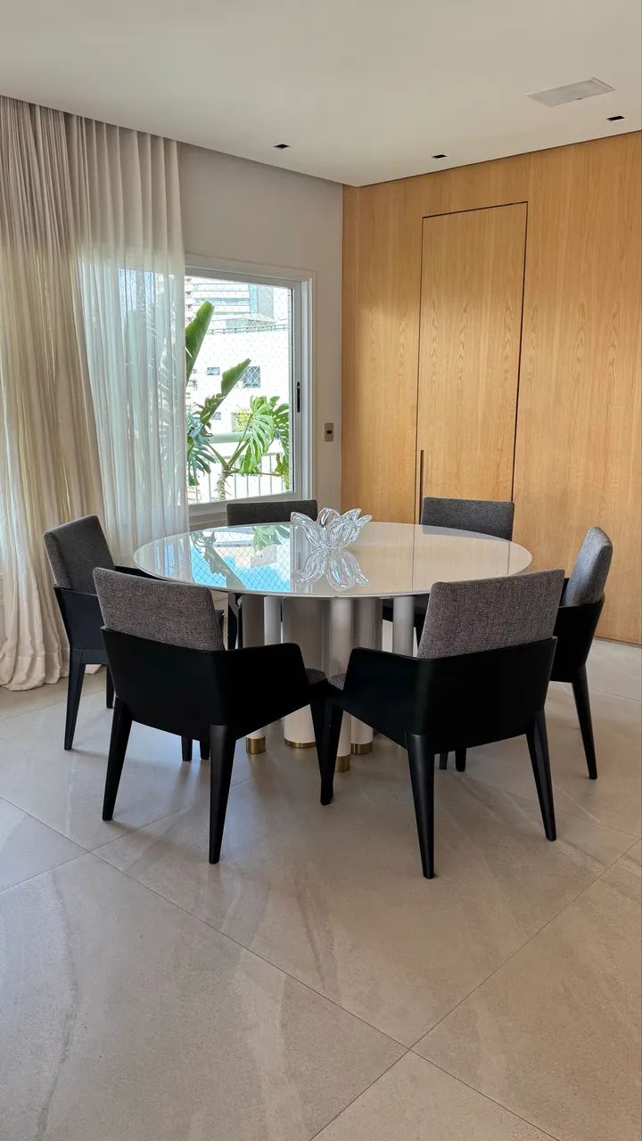 Cadeiras Jader Almeida