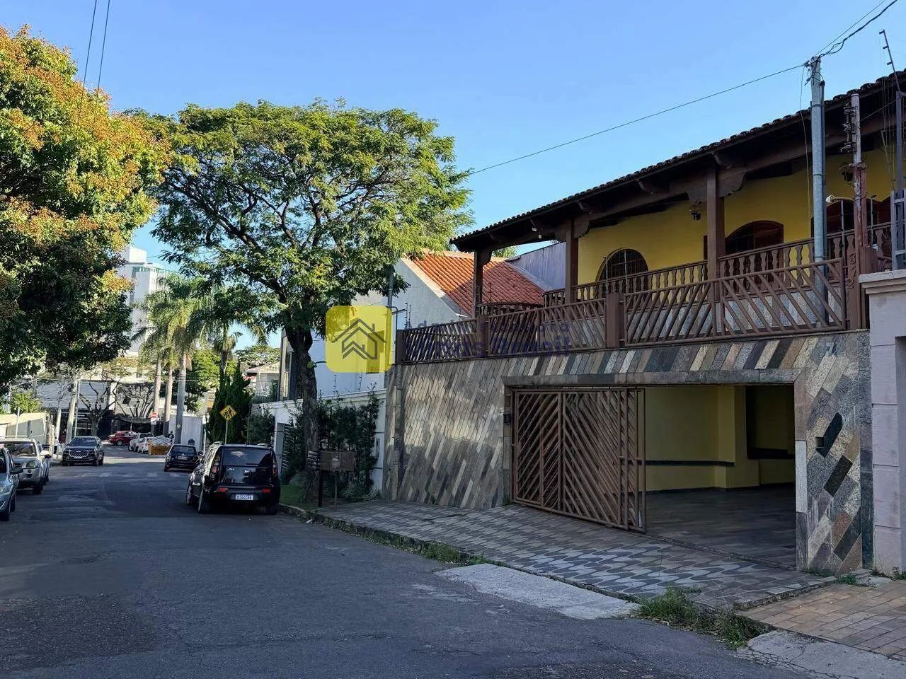 Excelente casa com 4 quartos à venda no Central Parque, Contagem.