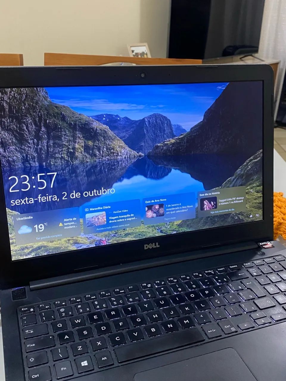 Título: Notebook Dell Inspiron i7 8GB SSD 256GB Radeon R7 - Foto 4