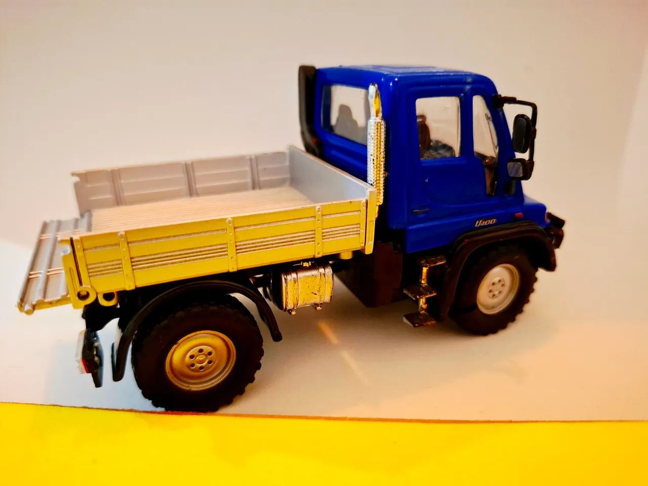Miniatura Unimog U400 1:32 - Foto 2