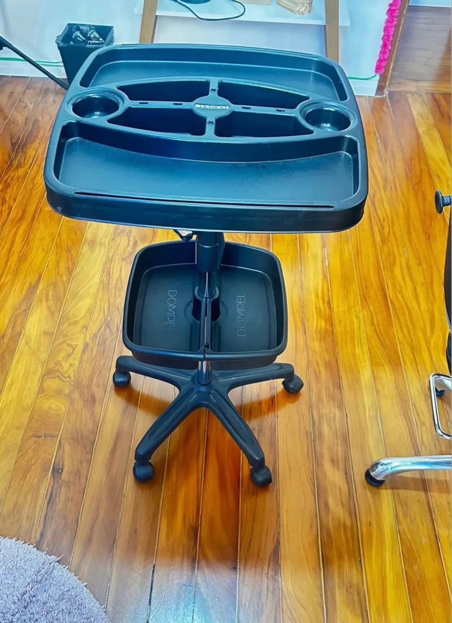Vende- se carrinho auxiliar de cabeleireiro  - Foto 2