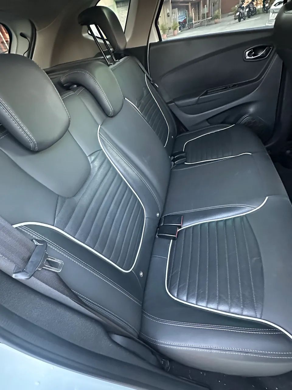 Renault Captur Intense 1.6 16V Flex 5P Aut. 2018 - Foto 2