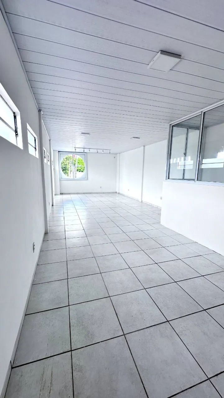Sala Comercial Gruta de Lourdes