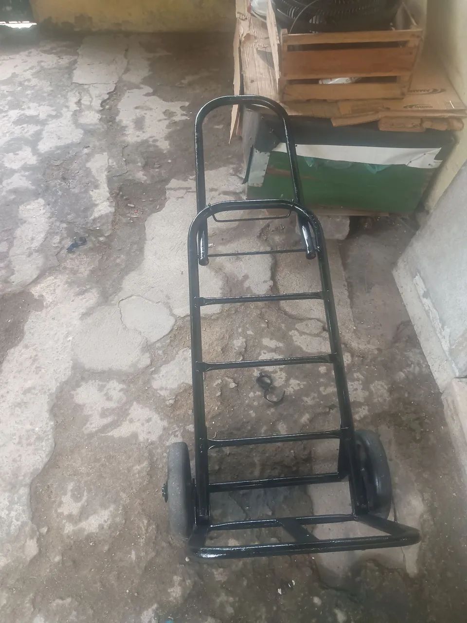 Carrinho de carga dobrável suporta 200kg