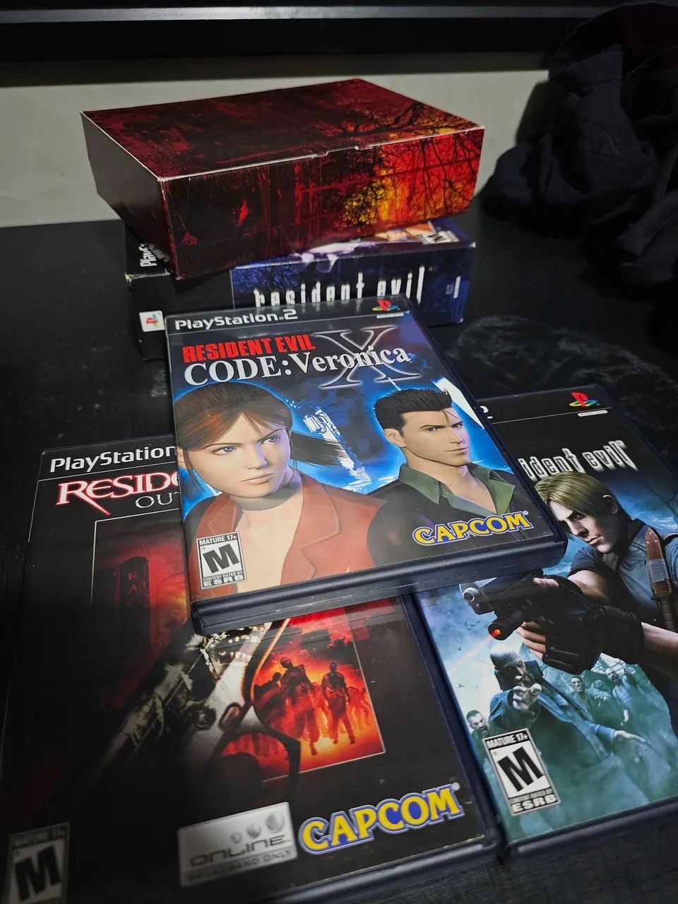Box Resident Evil The Essentials Ps2 - Foto 5