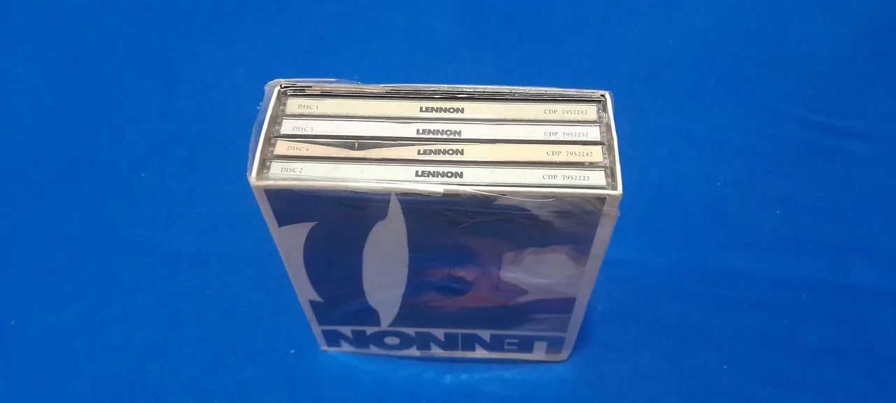 Box jonh lennon