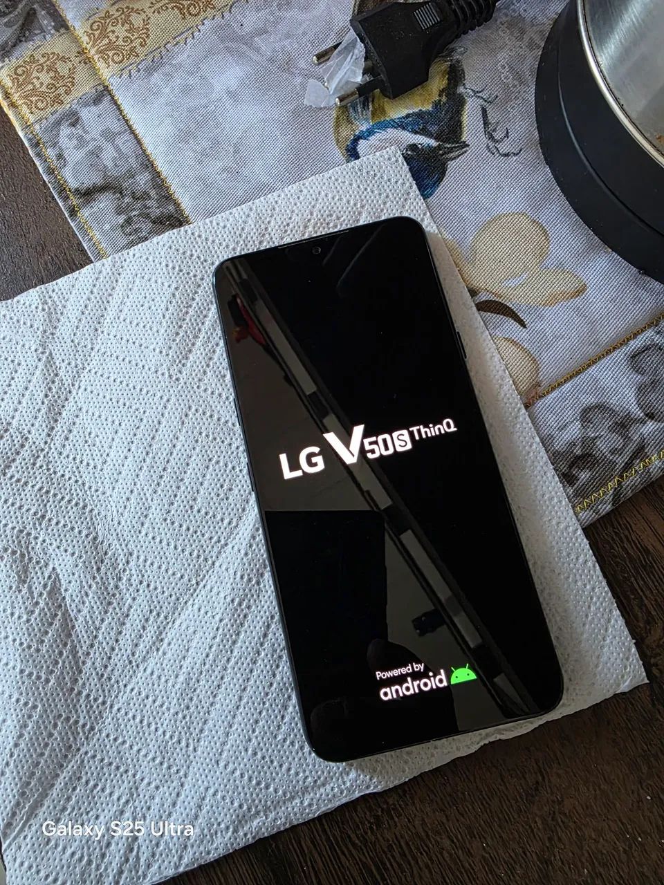 Smartphone LG V50S Quad dac hi-res Leia o Anúncio!