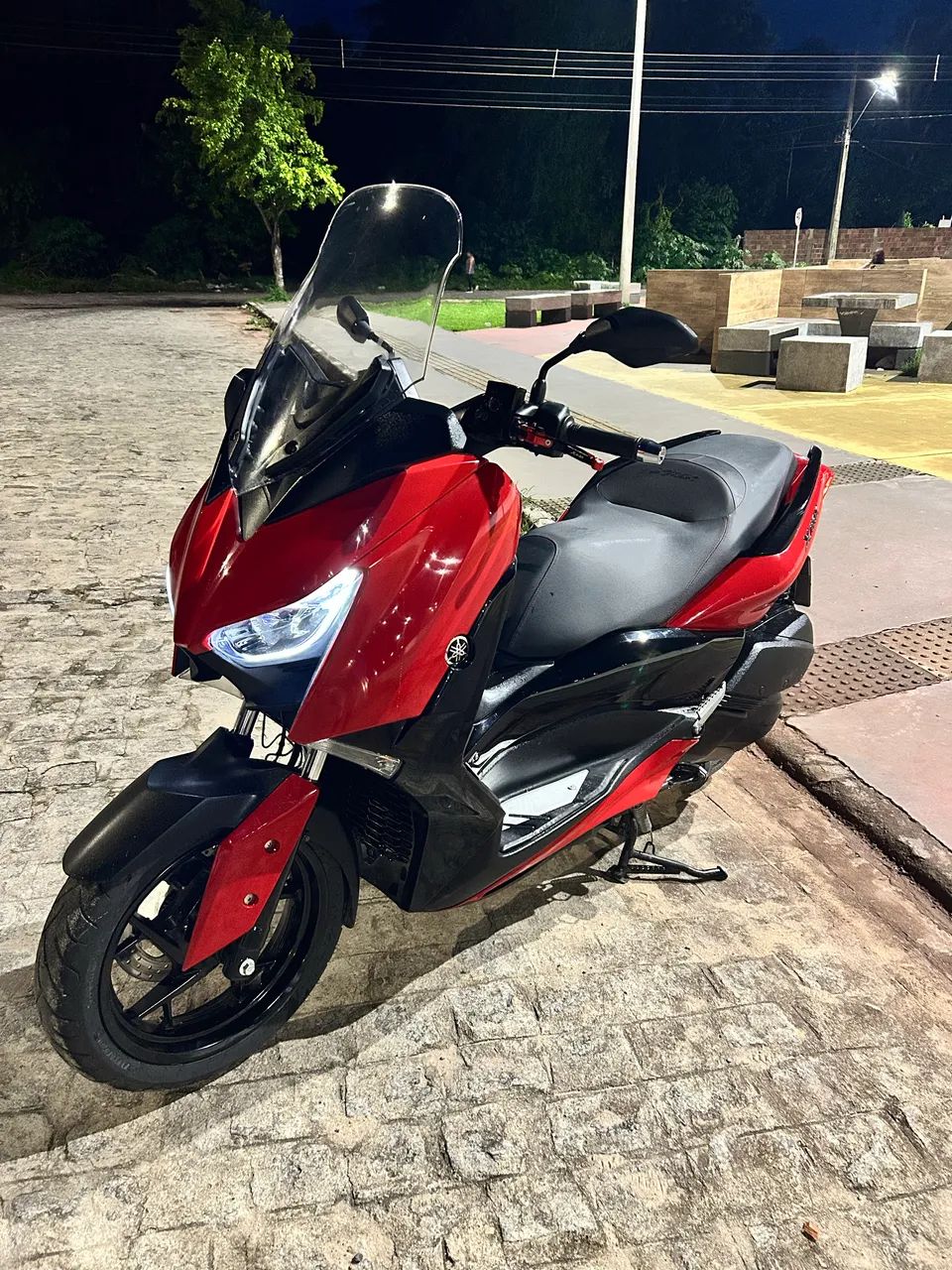 Xmax 250 2024 7900 km - Foto 3