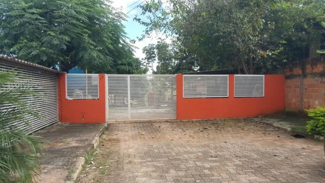 Excelente Casa com 3 Qtos, Suite, Churrasqueira, Lotão 800 metros
