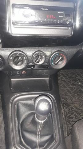 Hilux 4x4 - Foto 4