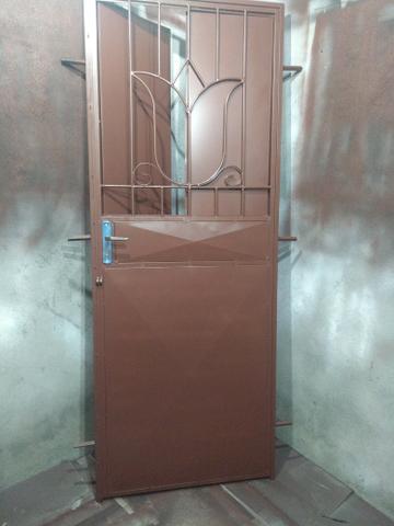 Porta de ferro com chapa R$289 com a entrega grátis - Foto 5