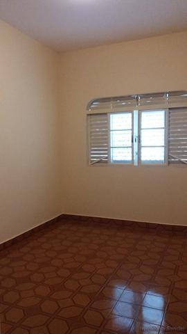 Casa em Cravinhos - Casa com Piscina e 03 dormitórios no Centro de Cravinhos - Foto 6