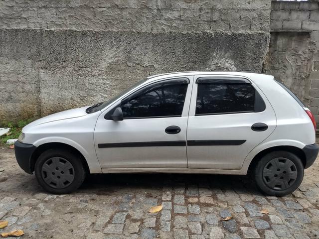 Vendo/Troco Celta 2004/2004 - 4Portas 1.0 VHC - Foto 2